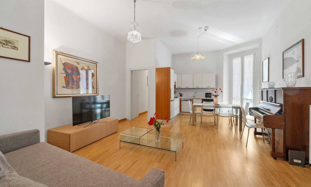 Ponte Seveso Apartment | Central Milan Apartment - 10 min Duomo
