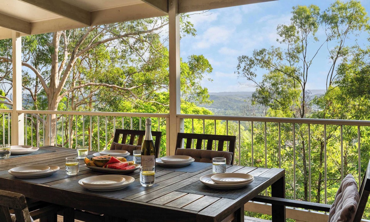 Ninderry House | Hinterland Tranquil Escape with Beautiful Views