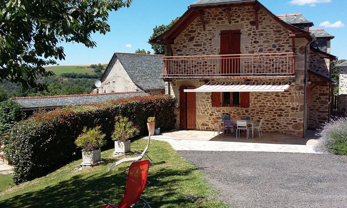 Maleville House | Maison de Campagne Avec spa Dans L'ouest Aveyron