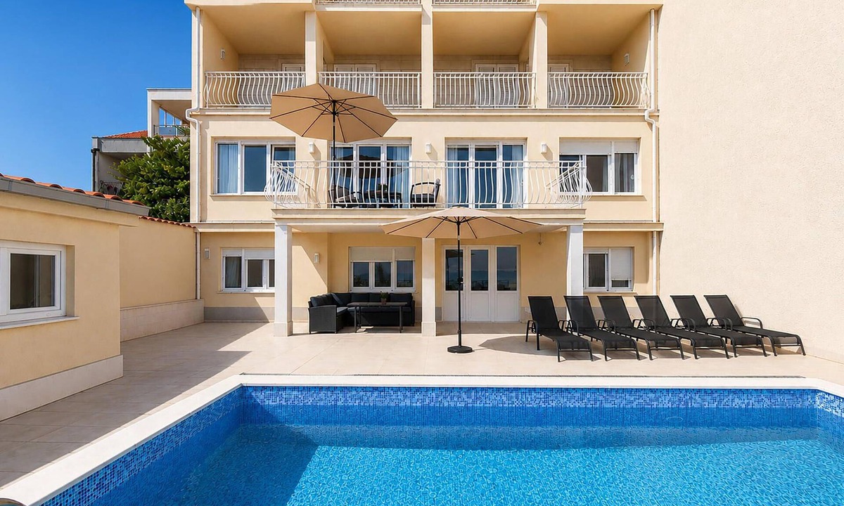 Znjan Apartment | Nice apartment in Split