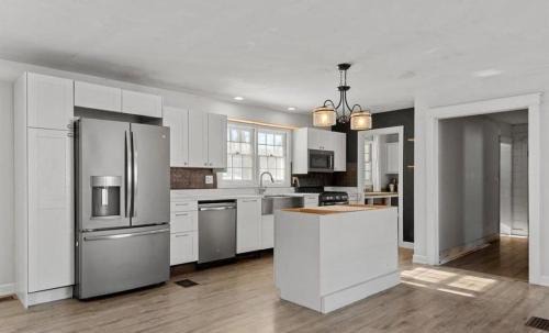 Springfield House | Peaceful Spaulding Orchard Home