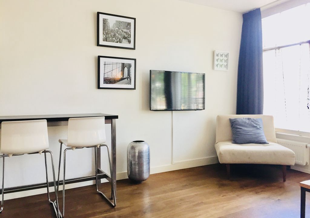 Red Light District Apartment | Redlight district area Apartment for young friends