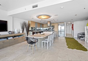 Beachfront - Panoramic View 4BR Penthouse - PH4 in Eagle Beach