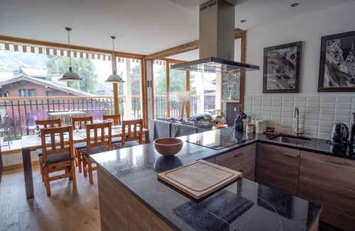 Chamonix City Centre Apartment | Apartament z widokiem na Mt Blanc