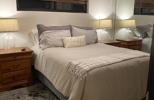 Lakeway House | Beautiful Lakeside Guesthouse with Pool and Hot Tub