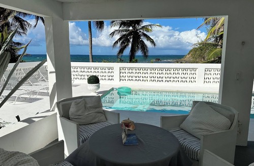 Bravos de Boston House | Charming Beachfront Bungalow in Vieques