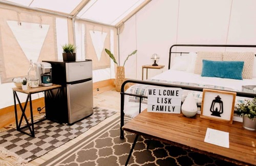 Osprey RV Rental | Charming Secluded Tented Cabin in Sarasota, Florida
