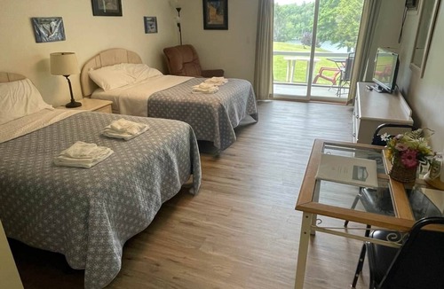 Wolfeboro Apartment | Efficiency 4-Piping Rock Resort