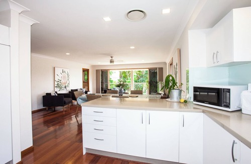 Hamilton House | Executive Three Bedroom Two Level Spacious Home with Pool and Parking for Two