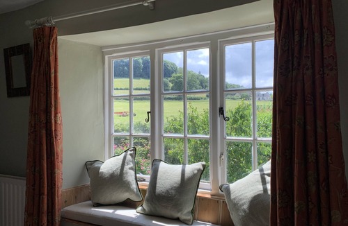 Dursley Bed & Breakfast | Forthay Bed and Breakfast