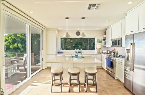 Great Guana Cay House | Heavenly Blue I Waterfront Sea Views + Pool