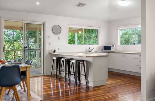 Ninderry House | Hinterland Tranquil Escape with Beautiful Views