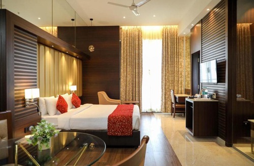 Kalyan Hotel | Hotel Gurudev Grand