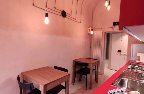Pisa City Centre Apartment | Lo Strullo - Ground Floor Suite