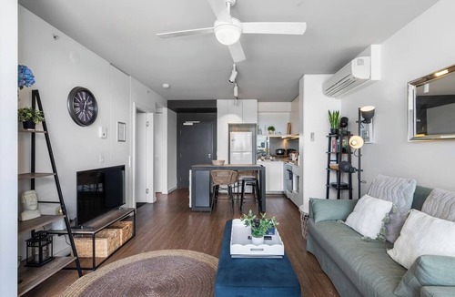 Bowen Hills Apartment | Modern & Homely 2BR APT w/Parking @Bowen Hills