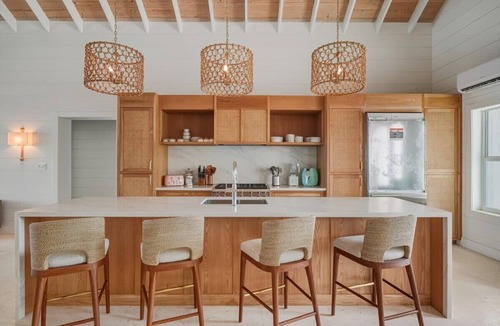 Great Exuma Villa | NEW BluWakes 10BR Beachfront, Pool, Luxury