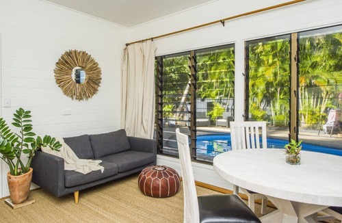 Horseshoe Bay House | On the Beach