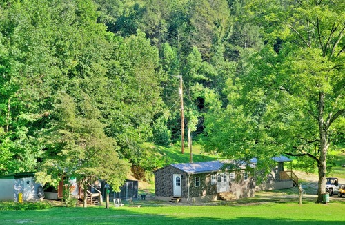 Blount Cabin | RealTree Camo Cabin 2