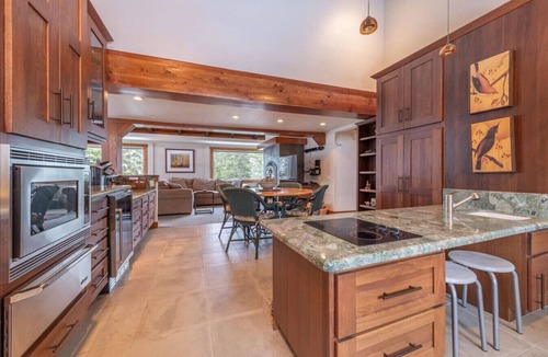Alpine Meadows House | Spacious 5 BR/4.5 BA Alpine Meadows Getaway!