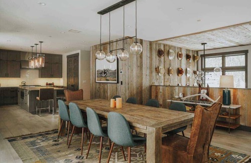 Spanish Peaks House | The Hat Wall Chalet - Ski Access & Private Hot Tub