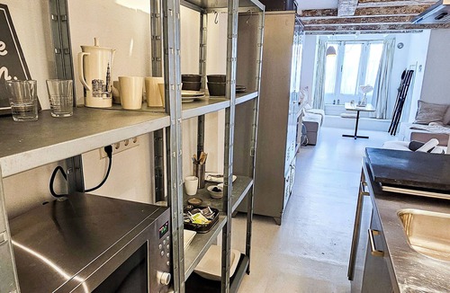 Amstelveld Bed & Breakfast | White Wilde beautiful apartment in the heart of Amsterdam