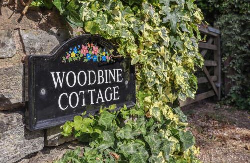 Pitchcombe House | Woodbine Cottage