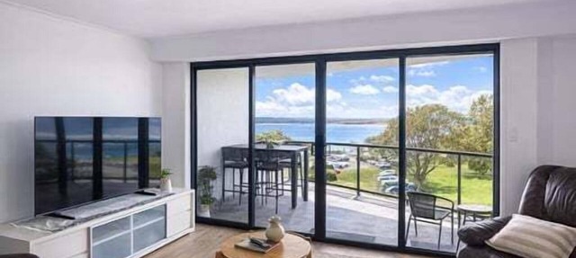 15 Ocean Isles, The Esplanade Maroochydore