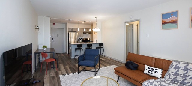 2-bedroom apartment in Midtown Memphis with AC, fitness room