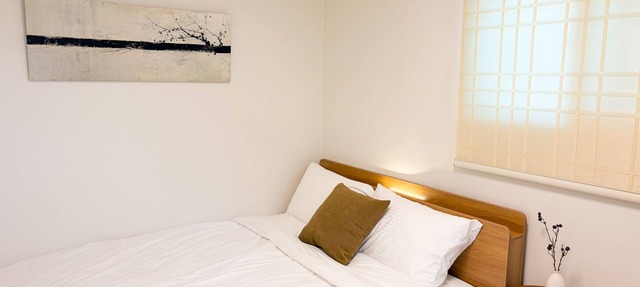 2-Bedroom Private Modern Korean Stay near Bukchon Hanok Village/Anguk Station