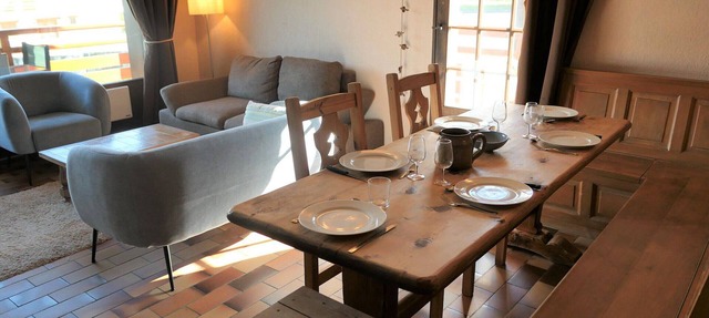 3-room apartment, 6 people at the foot of the slopes, pets allowed, parking