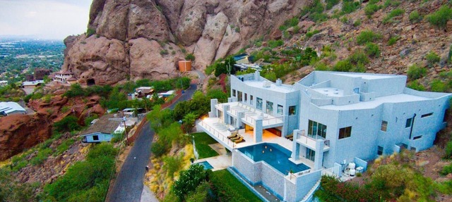 9BR Private Camelback Estate - Infinity Pool, Spa, Private Theater & Views in Phoenix