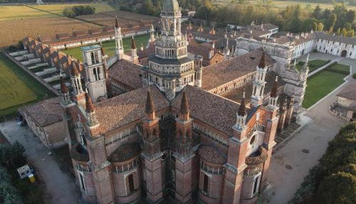 A due passi dalla Certosa
