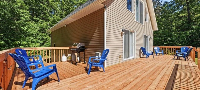 A-Frame cottage 1 min from Beach | BBQ & Firepit in Tiny
