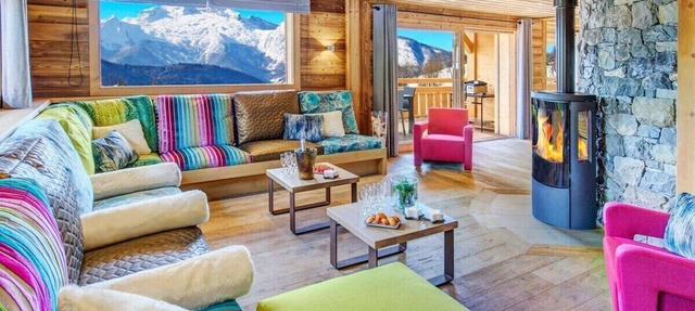 Alpine break with pool, jacuzzi and sauna in Manigod