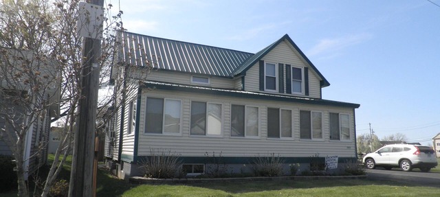 Amazing Lake View Cottage with Game room for Kids of all ages
