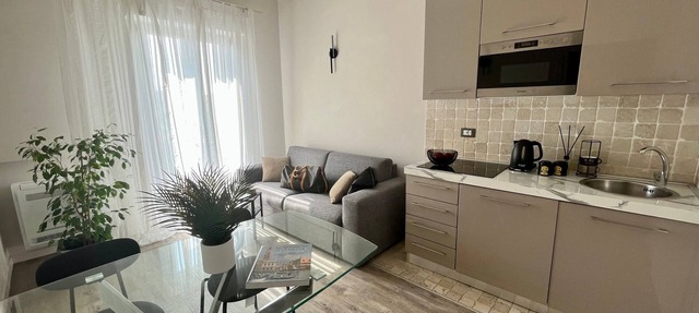 Apartment 'Garda Flow Bilocale' with Wi-Fi and Air Conditioning