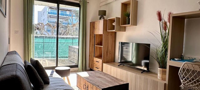 Apartment Zephyr - 1 minute from the sea
