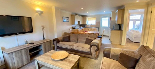 Atlantic 25 | Contemporary 4BR Holiday Pad Newquay