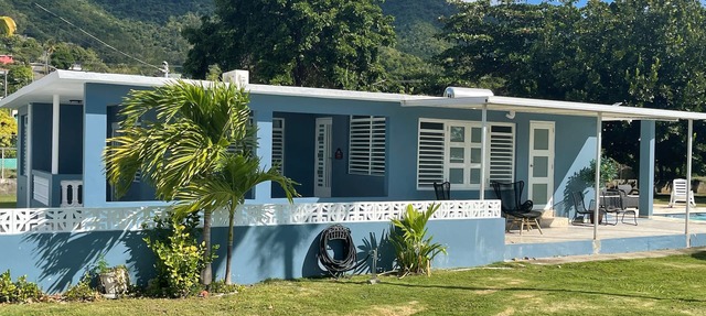 Beach House with Pool, Patillas PR