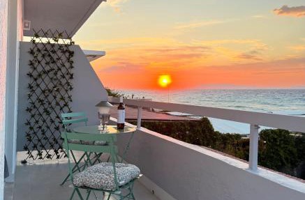 Beachfront Luxury Studio with Panoramic Sea View in Ialysos