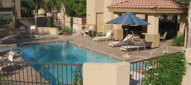 Beautiful central Scottsdale location, golf, restaurants and very convenient.