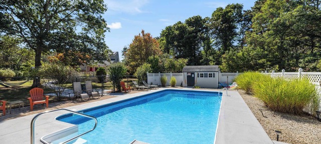 Bright & Spacious Poolside Cape Getaway in Mashpee