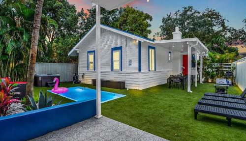 Bungalow House 6 BR Pool Little Havana