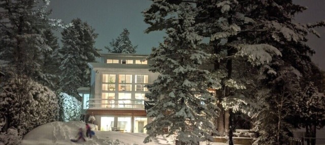 Chalet Chic - Laurentian Retreat - great for Family and Friends!