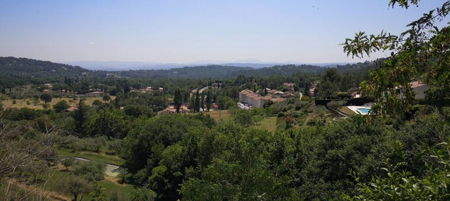 Charmante Maison 150 m2 Dans un Village Provençal