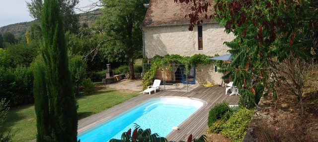 Charming Quercy barn completely renovated for 6 people, swimming pool 8x4m in Cajarc