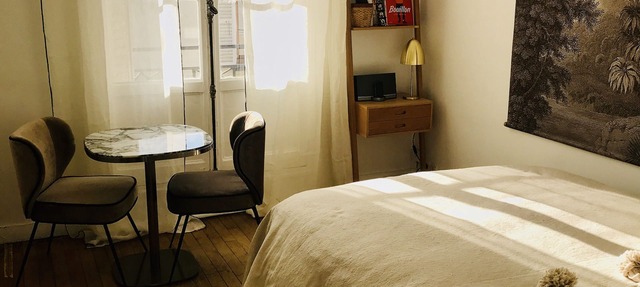 Charming studio between Abbesses and Place du Tertre in Paris