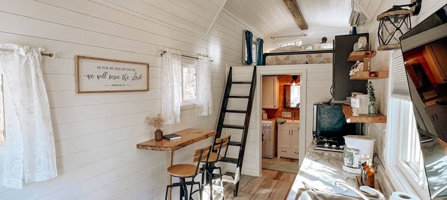 Charming Tiny House in Stevens Point in Stevens Point