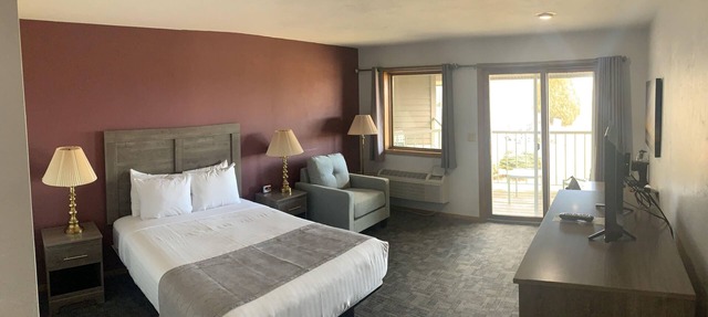 Cherry Hills Golf & Lodge
