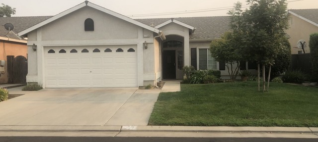 Clovis Charmer! Spacious and close to everything! in Clovis